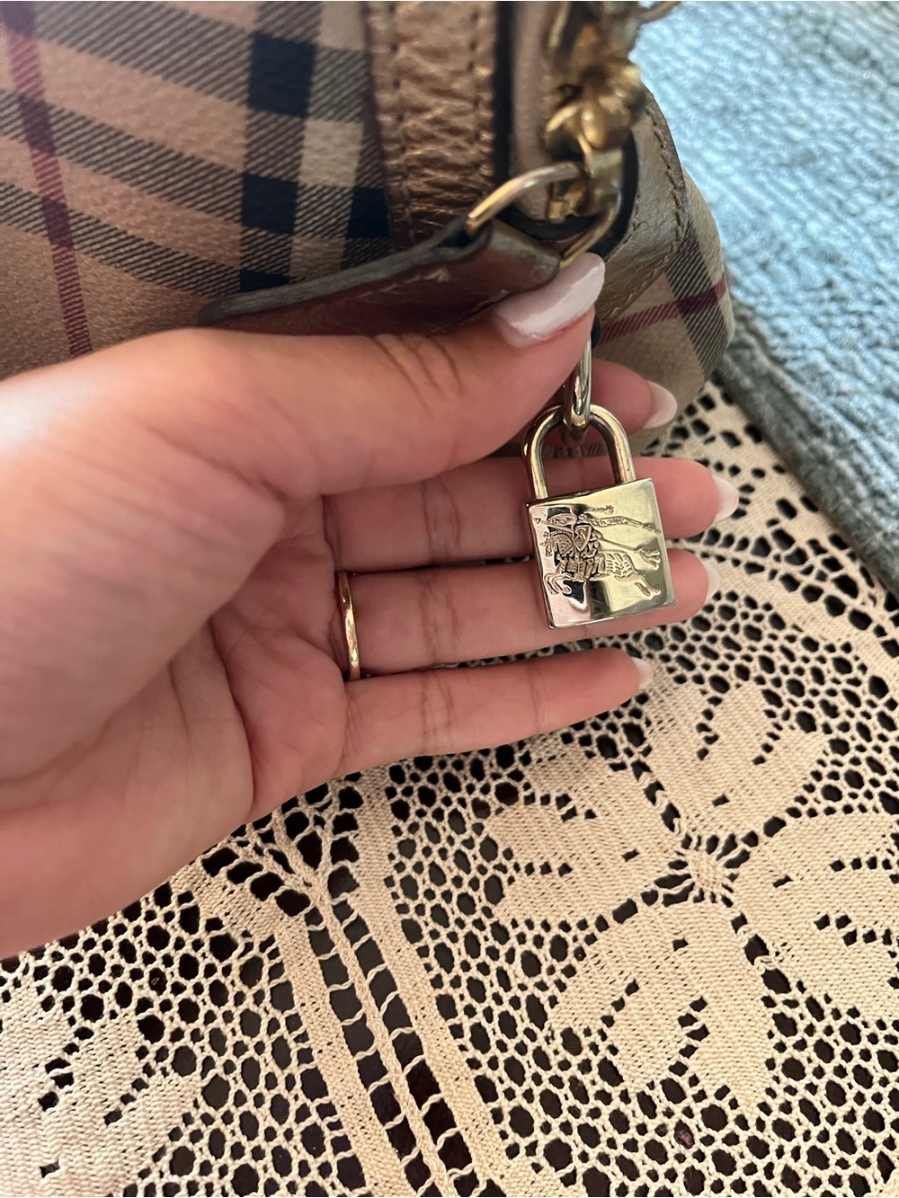 Burberry Purse - Picture 7 of 16